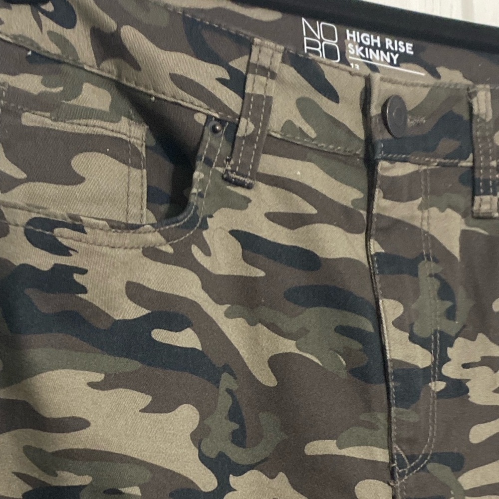 NOBO Camo Green High Rise Skinny Jeans Size 13 (Juniors) - Picture 5 of 9